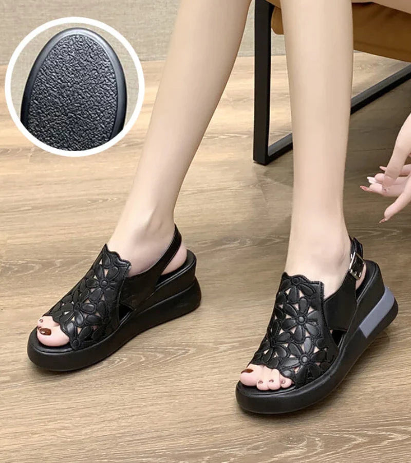 Fiorella™ | Ergonomic Wedge Sandals with Floral Embroidery