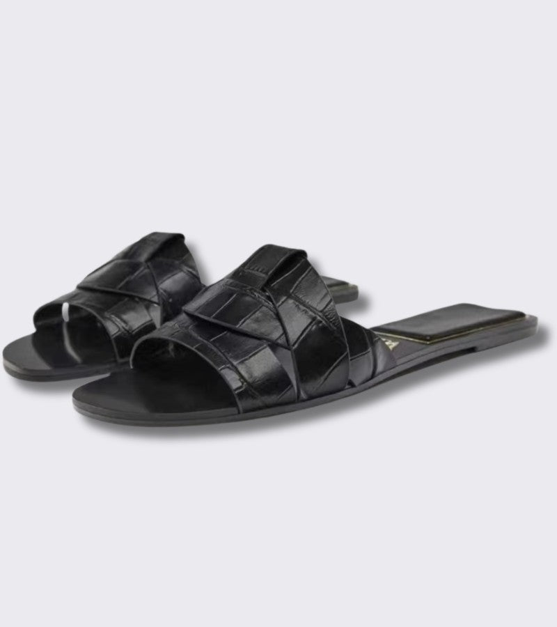 Maris™ | Low Sandals with Woven Elegance