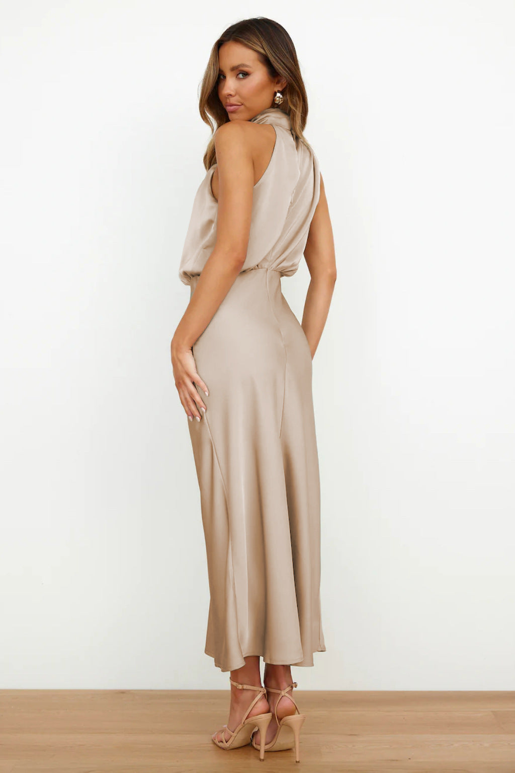 Nicole™ | Elegant and Sensual Long Dress