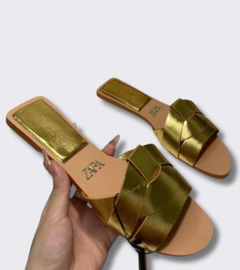 Maris™ | Low Sandals with Woven Elegance