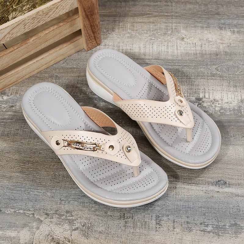 Mulè™ | Flip-flops with a Padded and Cushioned Sole for Optimal Comfort