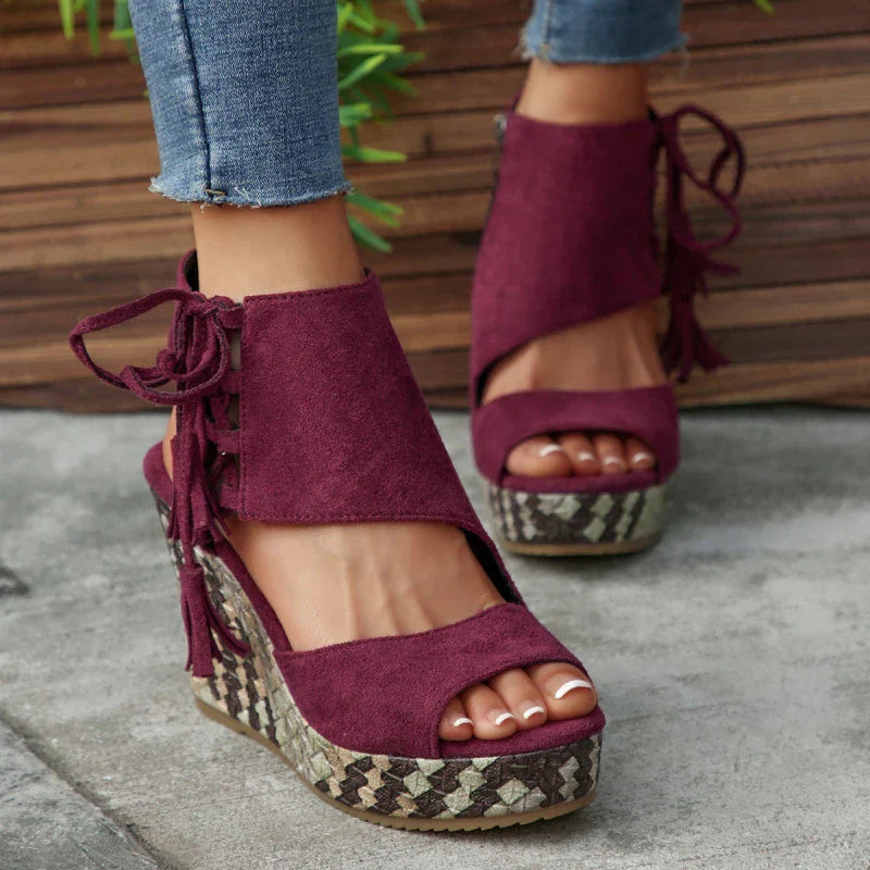 Evelin™ | Wedge Sandals with Laces and Pom-Poms – Elegance and Comfort