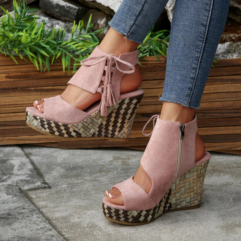 Evelin™ | Wedge Sandals with Laces and Pom-Poms – Elegance and Comfort