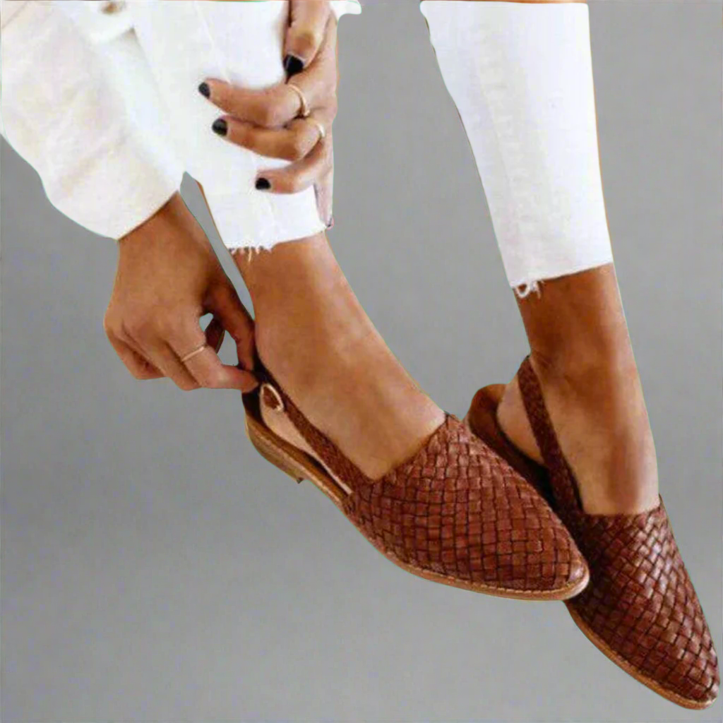 Isa™ | Handmade Moccasins for Ultimate Comfort