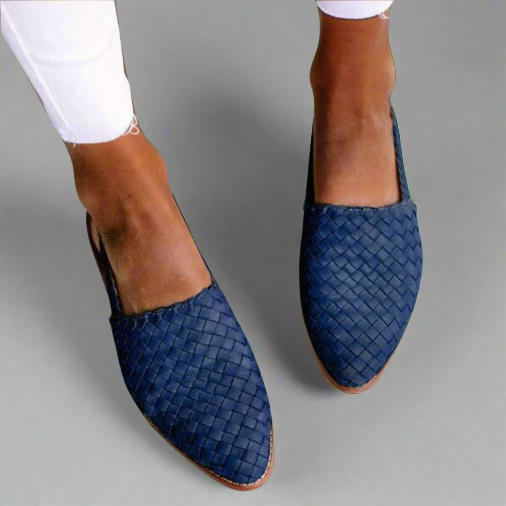 Isa™ | Handmade Moccasins for Ultimate Comfort
