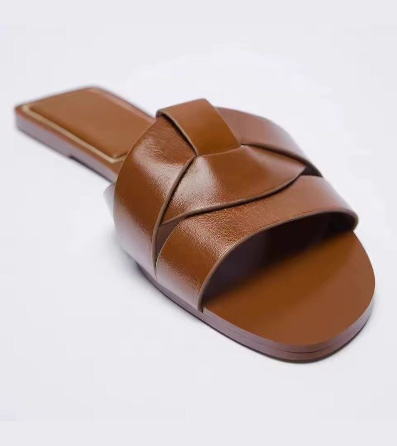 Maris™ | Low Sandals with Woven Elegance