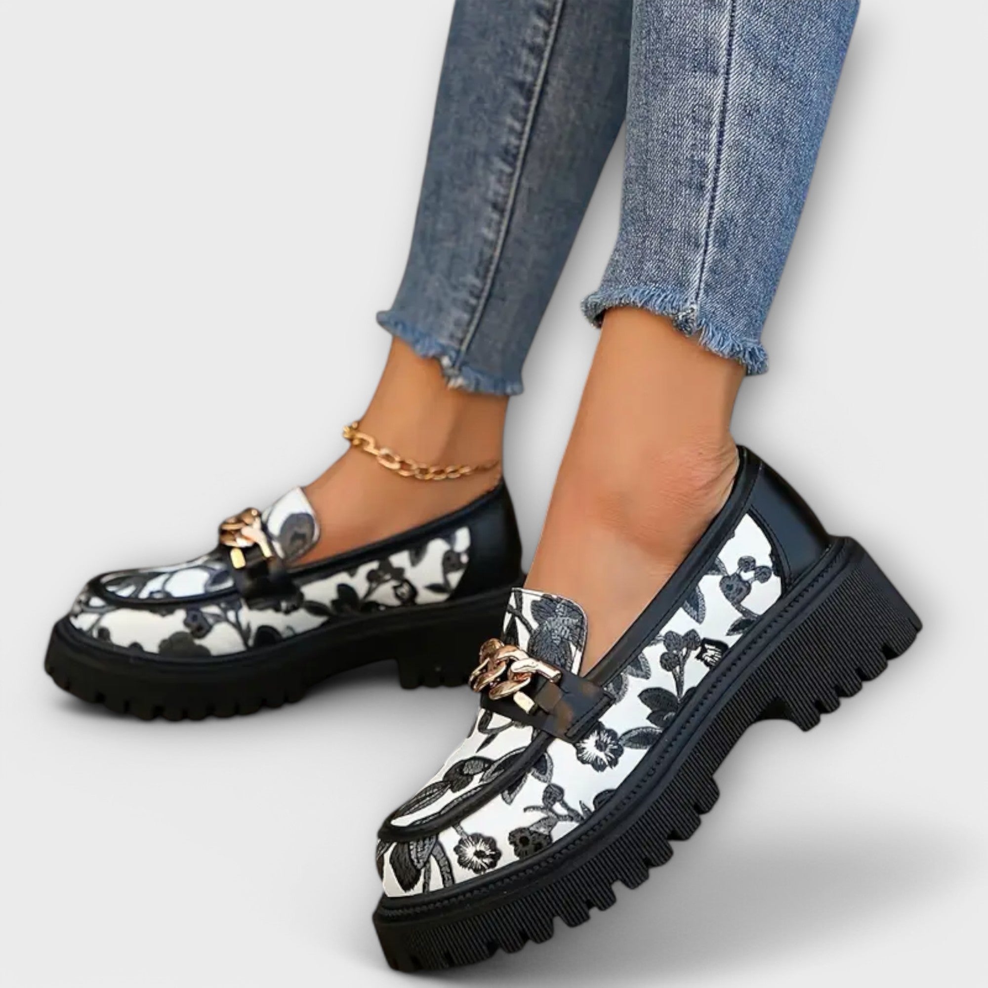 Amira™ | Retro Floral Moccasins