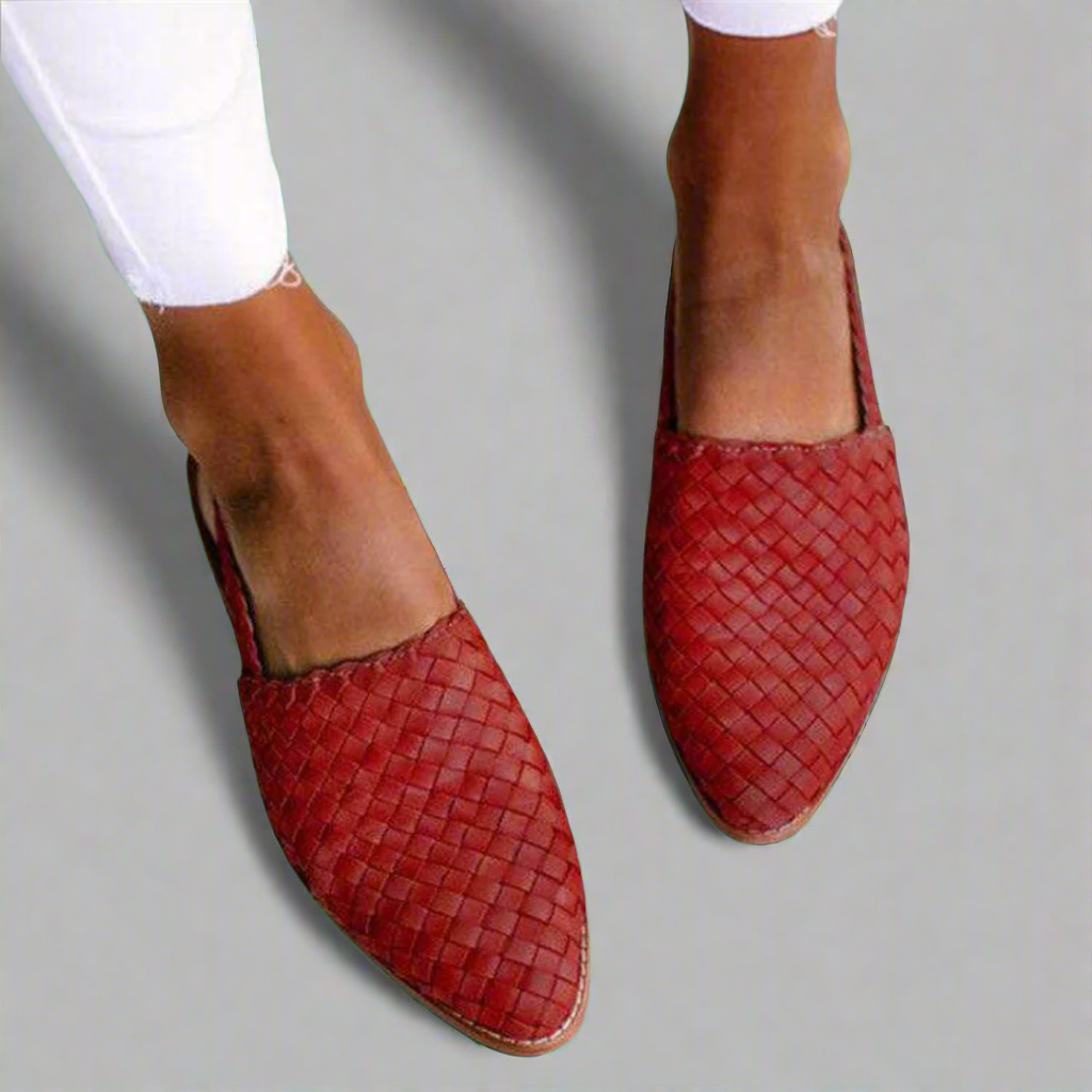 Isa™ | Handmade Moccasins for Ultimate Comfort