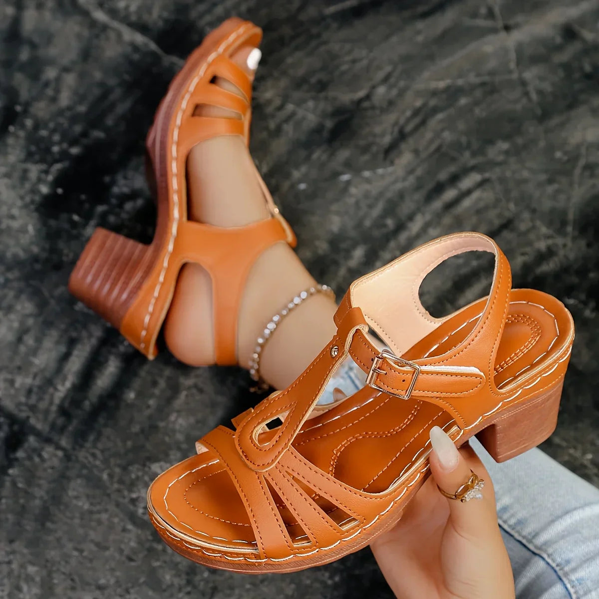 Manaia™ | Fashionable Orthopedic Sandals with Thick Platform Soles