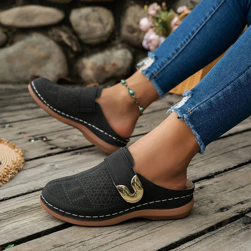 Rhea™ | Elegant Orthopedic Wedge Clogs – Everyday Comfort