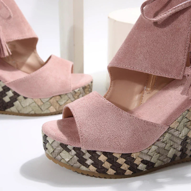 Evelin™ | Wedge Sandals with Laces and Pom-Poms – Elegance and Comfort